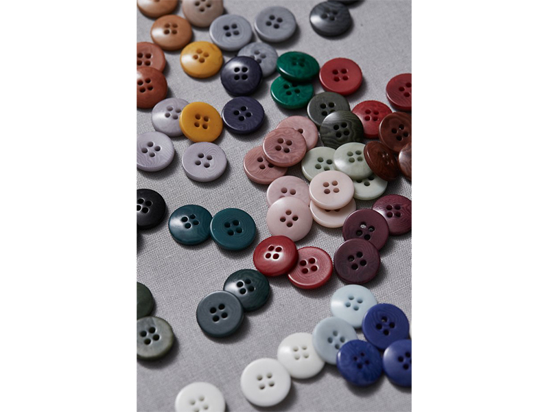 Meet Milk Plain Corozo Button "Dark Navy", 11mm – Bild 2
