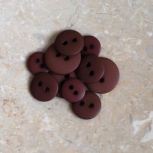 1000stoff atelier brunette buttons classic matte crispy brownie