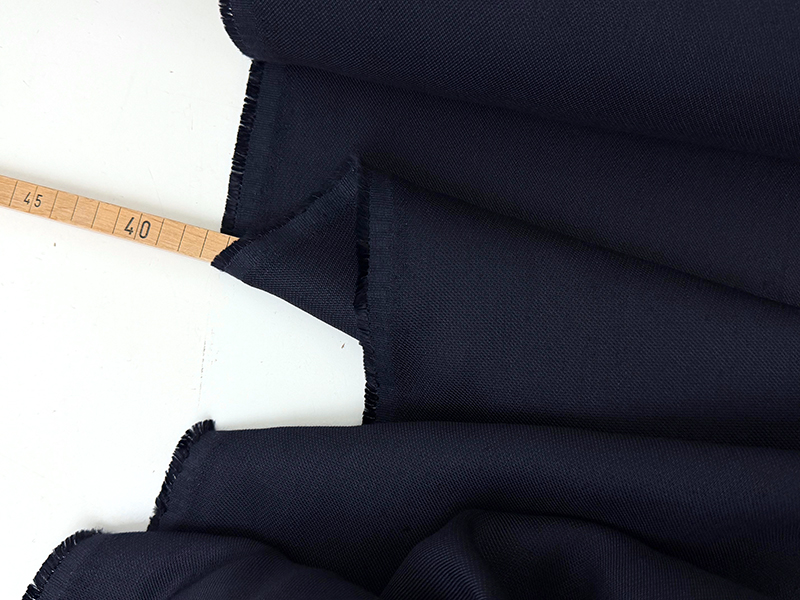 Reststück!!! 1m Designerleftover Leinen Viskose Piqué in Hosenqualität, Navy – Bild 3