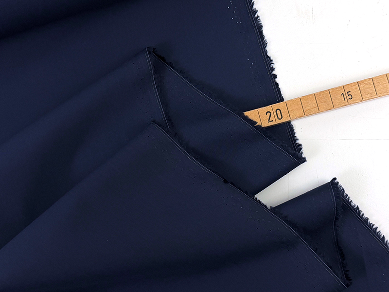 Reststück! 1,05m Designerleftover feine Popeline Papertouch, Navy – Bild 2