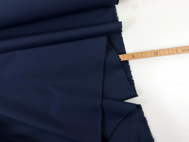 Reststück! 1,05m Designerleftover feine Popeline Papertouch, Navy